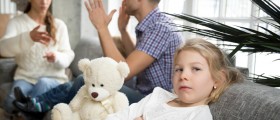 Becoming A Single Parent: How Do You Explain That Your Breakup Isn't Your Kids' Fault?